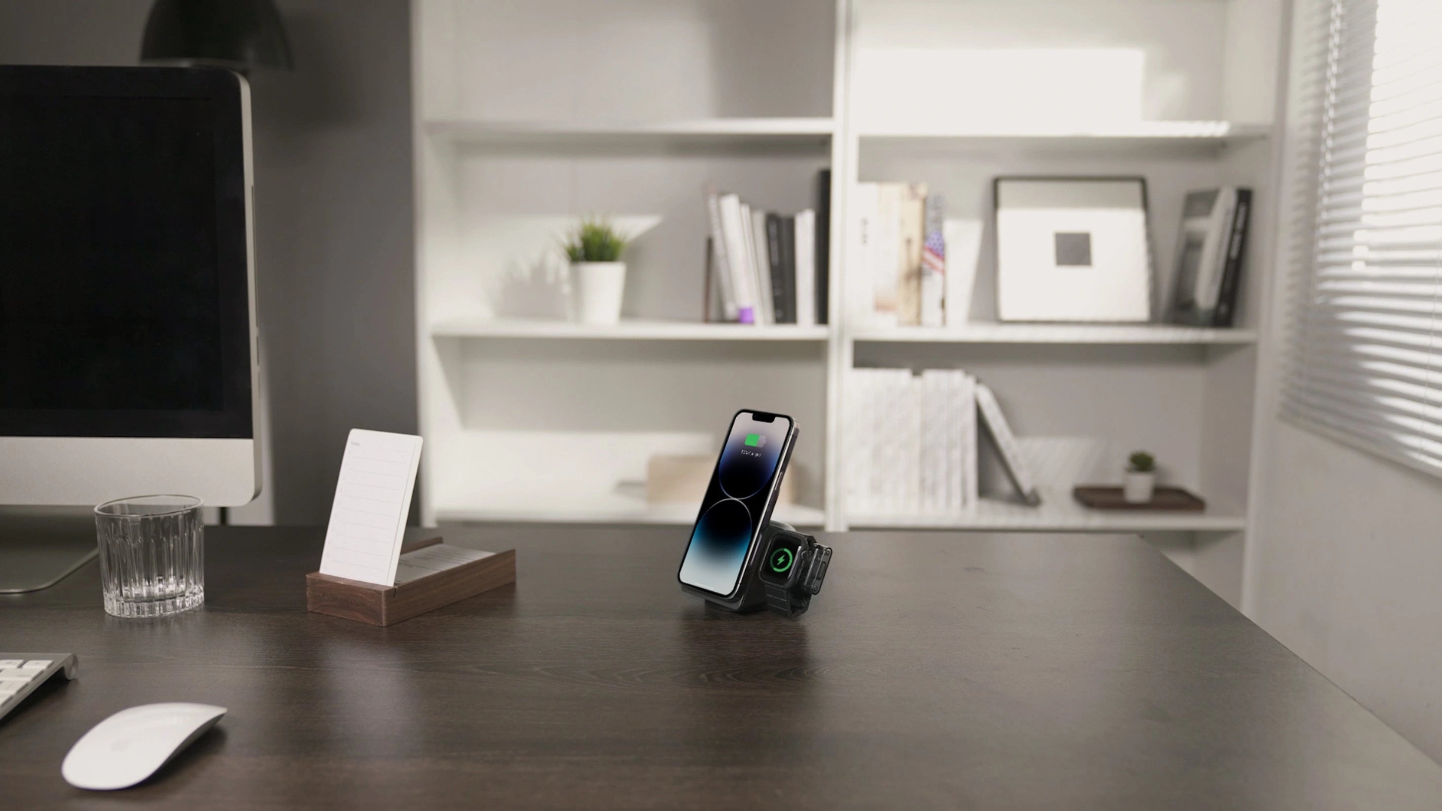 MagEZ Slider 2: 3-in-1 Magnetic Wireless Charger – PITAKA