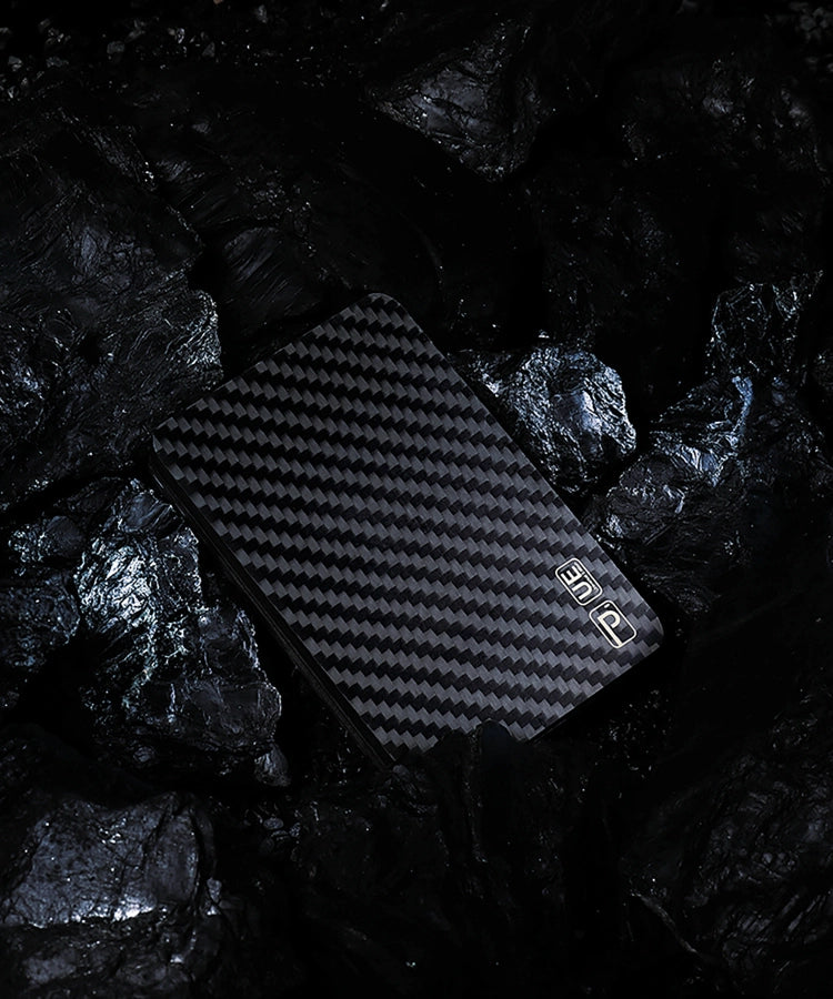 Magnetic Carbon Fiber Wallet | PITAKA MagEZ Wallet UE - PITAKA